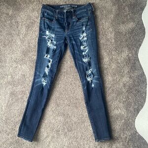 American Eagle Ripped Skinny jeans